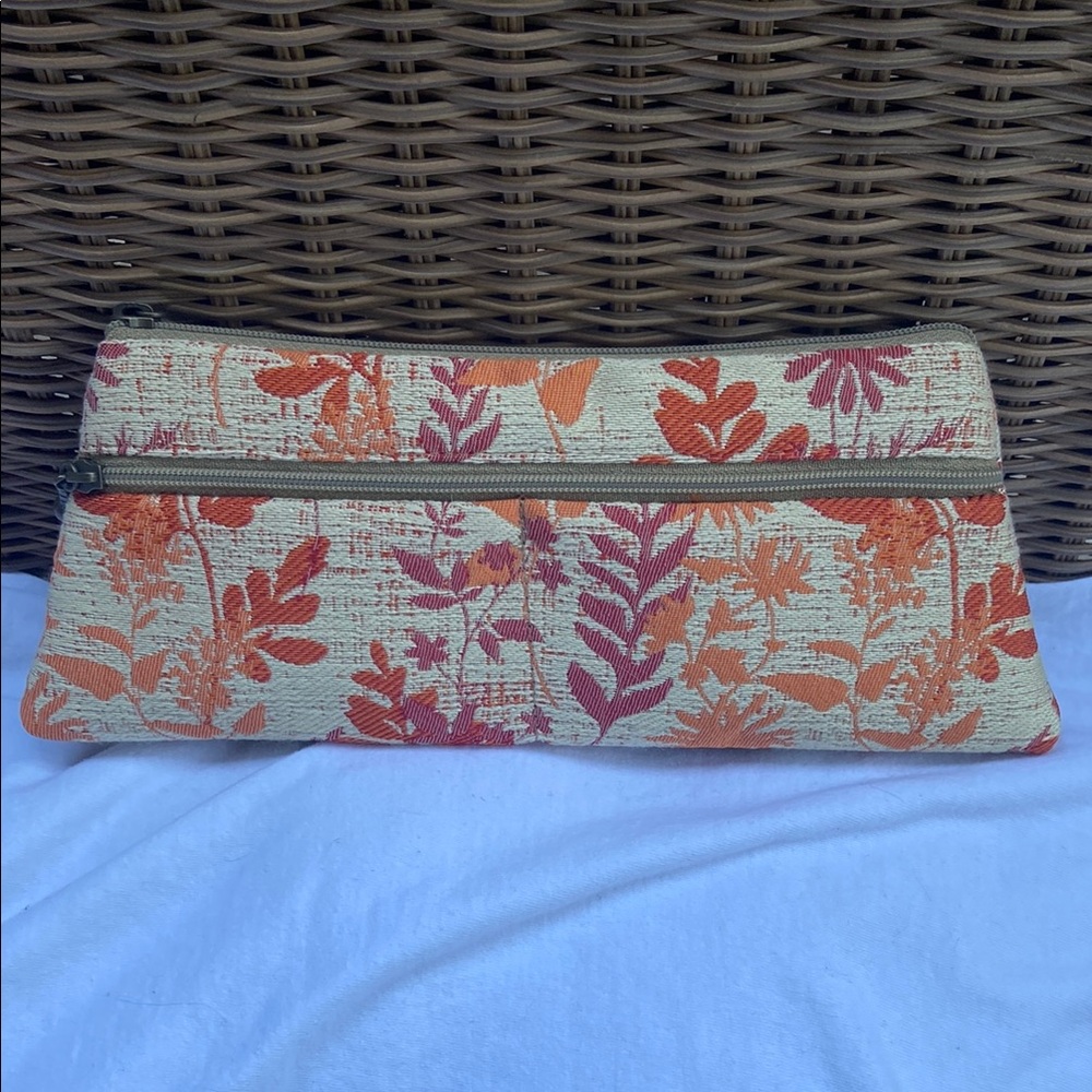 Floral Patterned Clutch